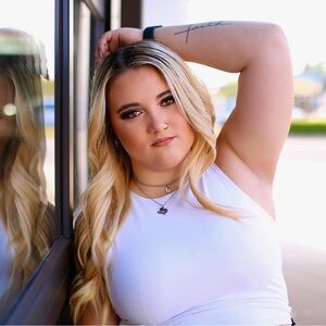 Meet your Posher, Jade!